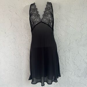 VICTORIA SECRET Chemise Lingerie Women Medium Silk Black Lace Sheer Y2K Babydoll